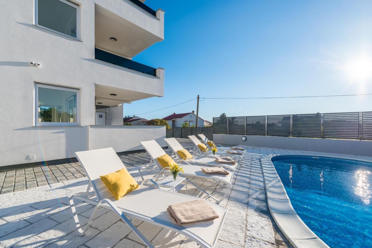 Villa Lena Luxury Apartments Novalja Exterior foto