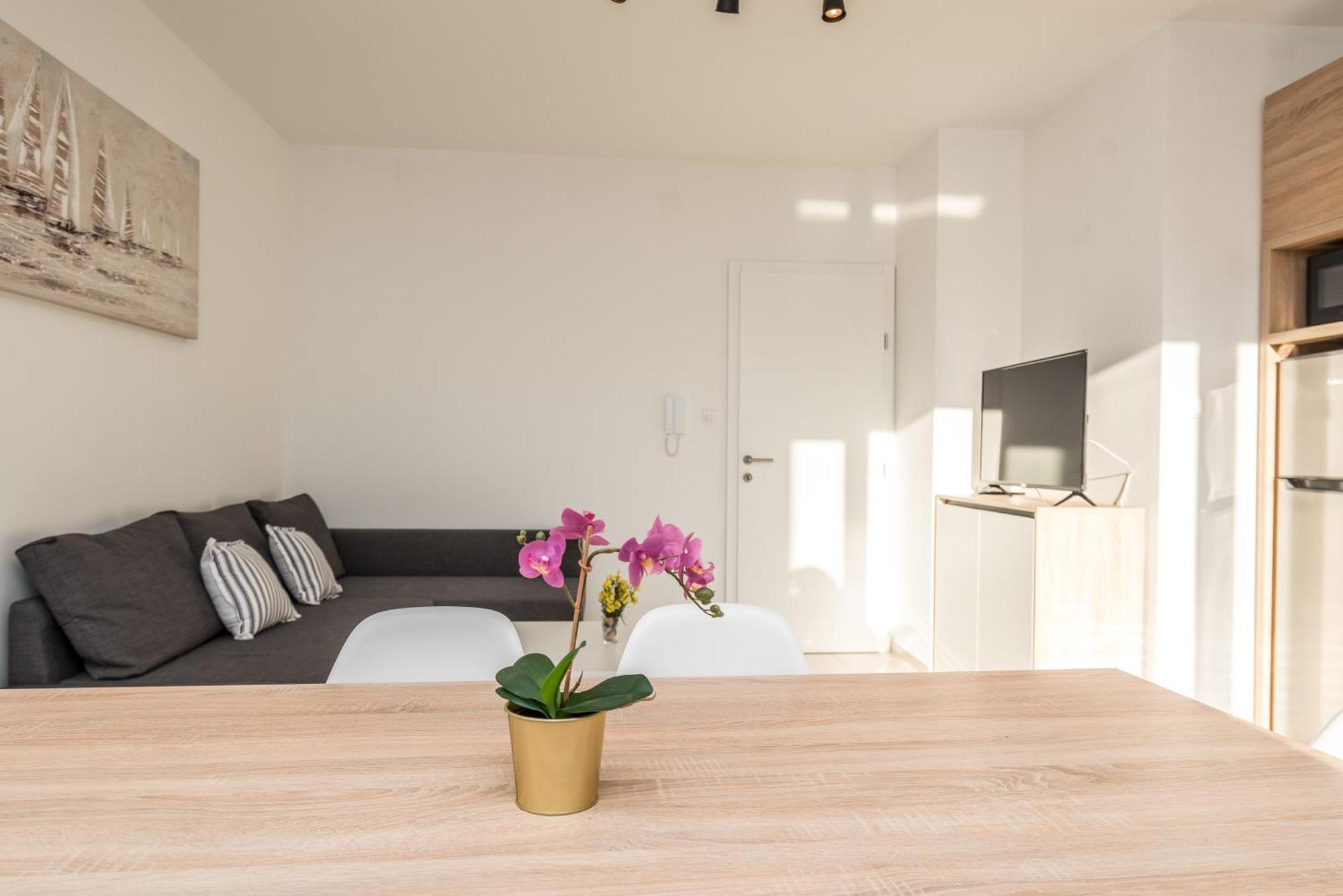 Villa Lena Luxury Apartments Novalja Zimmer foto